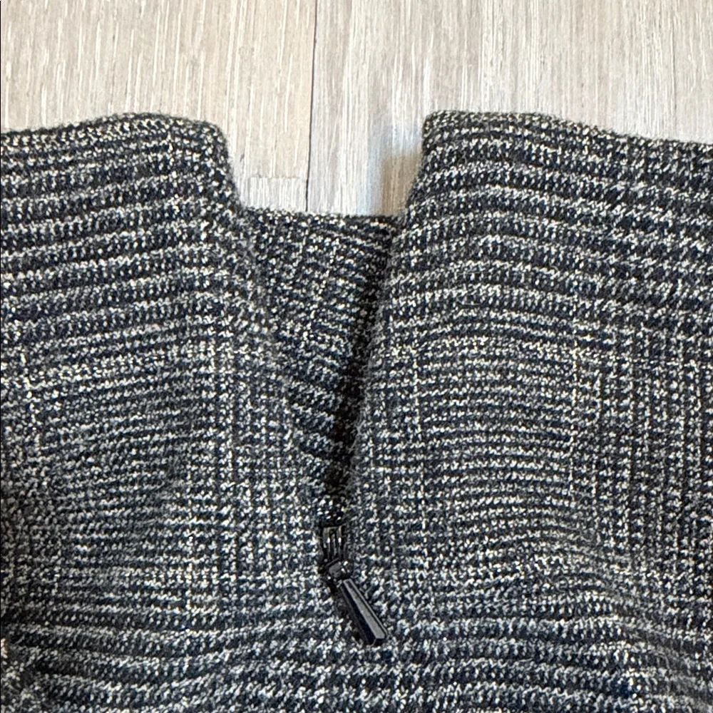 BP Gray Plaid Mini Skirt w/ asym ruffle, EUC,Sz M - Picture 5 of 9